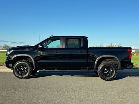Used 2026 Chevrolet Silverado 1500 ZR2 w/ LPO, Dark Essentials Package image 7