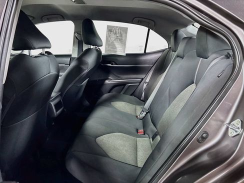 Used 2022 Toyota Camry LE FWD image 18