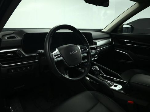 Certified 2025 Kia Telluride S FWD image 53