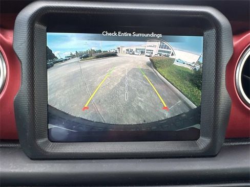 Used 2021 Jeep Wrangler Unlimited Rubicon image 26