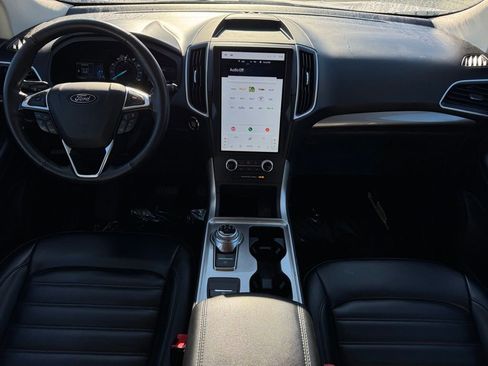 Used 2024 Ford Edge SEL image 25