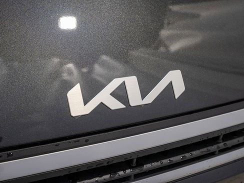 New 2025 Kia K4 LXS image 3