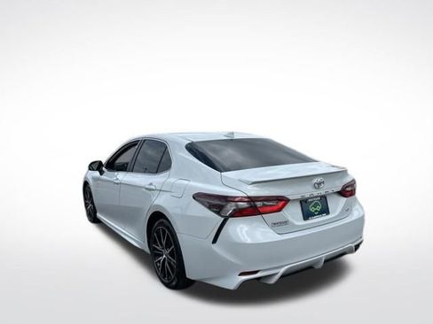 Used 2023 Toyota Camry SE FWD image 12