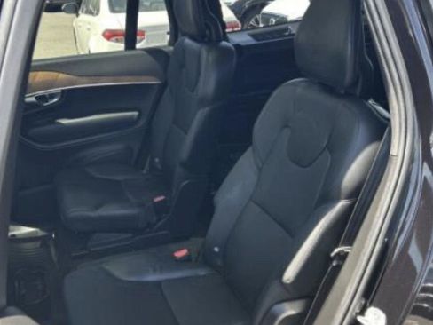 Used 2023 Volvo XC90 T8 Plus w/ Protection Package Premier AWD/4WD image 8
