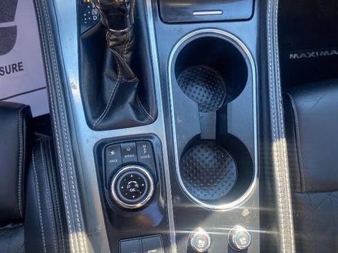 Used 2017 Nissan Maxima Platinum image 27