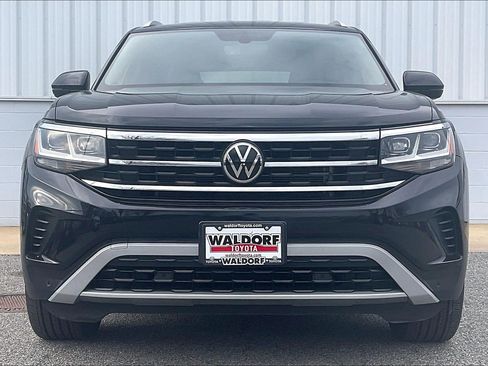 Used 2022 Volkswagen Atlas Cross Sport SE image 3