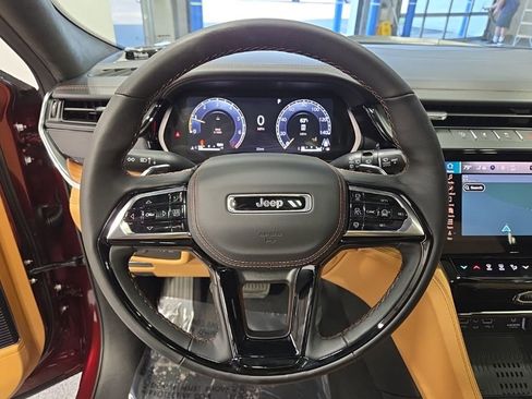 New 2026 Jeep Grand Cherokee L Summit AWD/4WD image 12