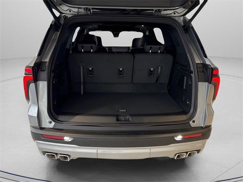 New 2026 Chevrolet Traverse Z71 w/ Enhanced Driving Package image 24