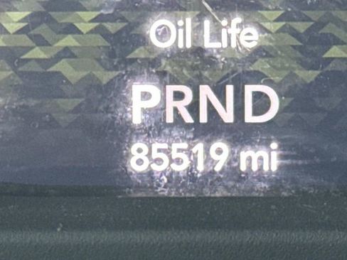 Used 2018 Jeep Wrangler Unlimited Sahara w/ Uconnect 4C Nav & Sound Group image 39