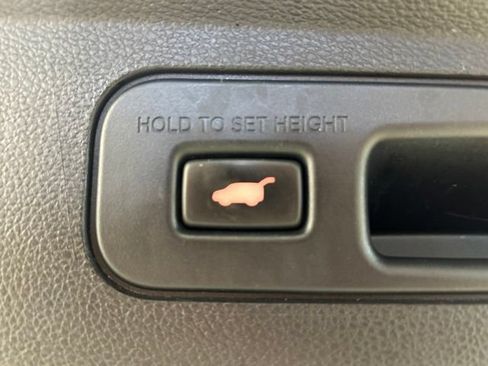Certified 2023 Honda Odyssey Touring image 24