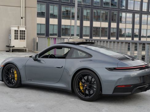 Certified 2025 Porsche 911 Carrera GTS image 3