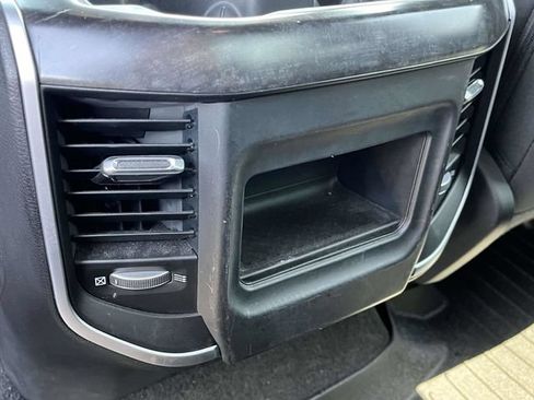 Used 2022 RAM 1500 Big Horn AWD/4WD image 19