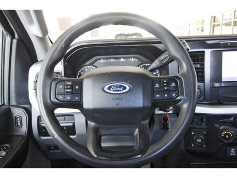 Used 2023 Ford F250 XL w/ 360-Degree Camera Package AWD/4WD image 9