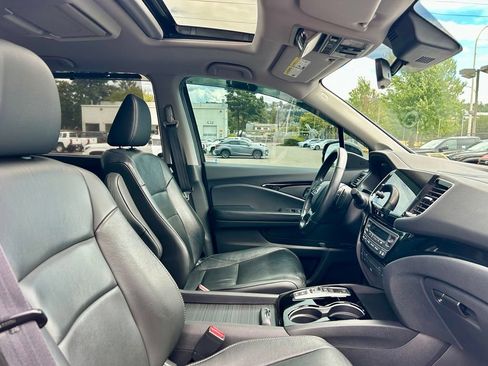 Used 2019 Honda Pilot Touring image 18