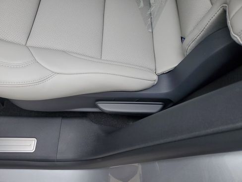 New 2026 Lincoln Nautilus Premier AWD/4WD image 12