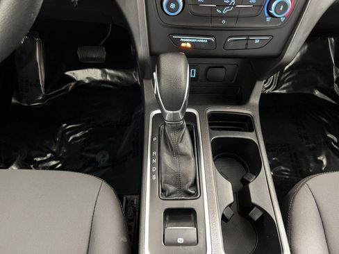 Used 2018 Ford Escape S image 18
