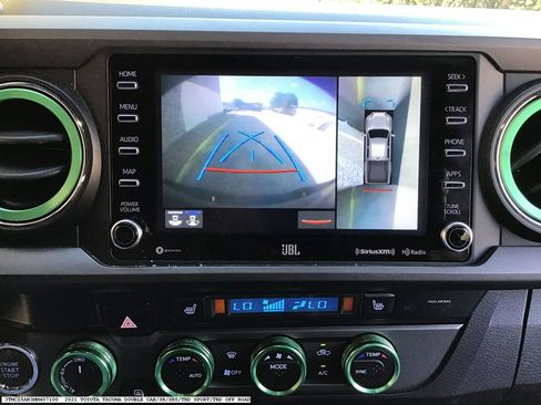 Used 2021 Toyota Tacoma TRD Off-Road w/ TRD Premium Off Road Package AWD/4WD image 14