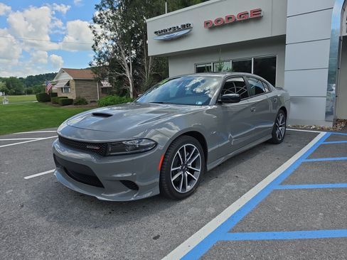 Used 2023 Dodge Charger R/T RWD image 8