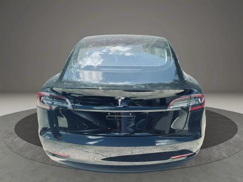 Used 2018 Tesla Model 3 Long Range RWD image 4