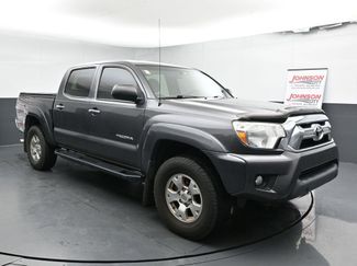 Used 2015 Toyota Tacoma 4x4 Double Cab video 2