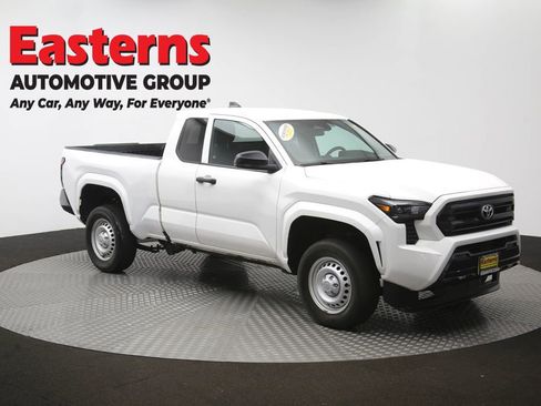 Used 2024 Toyota Tacoma SR RWD image 45