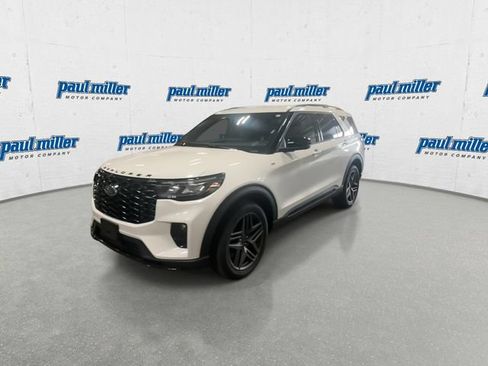 Certified 2025 Ford Explorer ST-Line w/ ST-Line Street Pack AWD/4WD image 4
