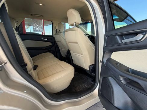 Used 2018 Ford Edge SE w/ Cargo Accessory Package FWD image 21