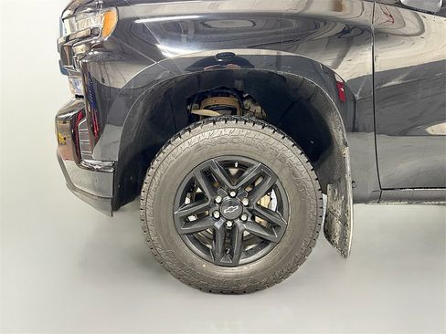 Used 2021 Chevrolet Silverado 1500 LT Trail Boss image 10