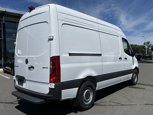 New 2025 Mercedes-Benz Sprinter 2500 image 7