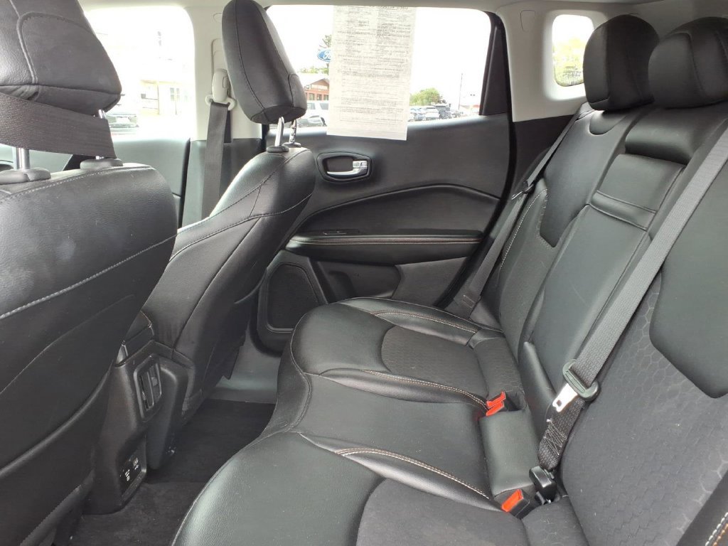 Used 2019 Jeep Compass Latitude w/ Popular Equipment Group AWD/4WD image 15