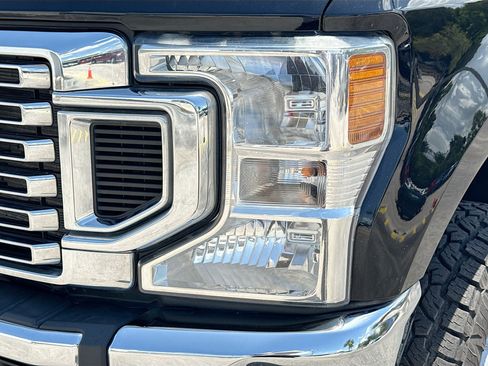 Used 2022 Ford F350 XLT AWD/4WD image 9