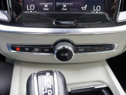 Used 2019 Volvo S60 T6 Inscription image 29