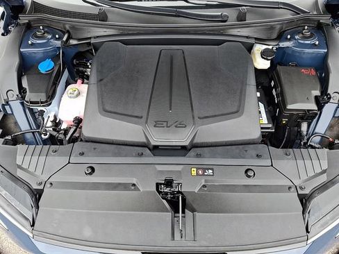 Used 2025 Kia EV6 Wind RWD image 30