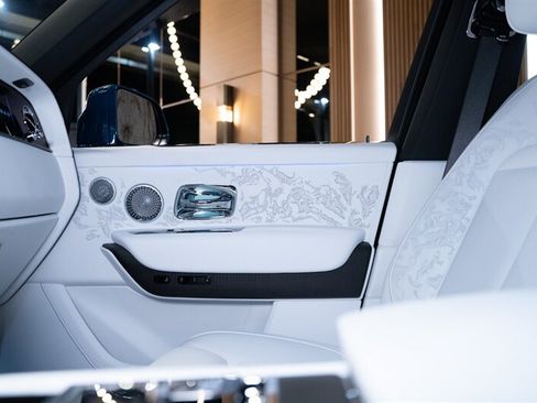 Used 2026 Rolls-Royce Cullinan AWD/4WD image 27