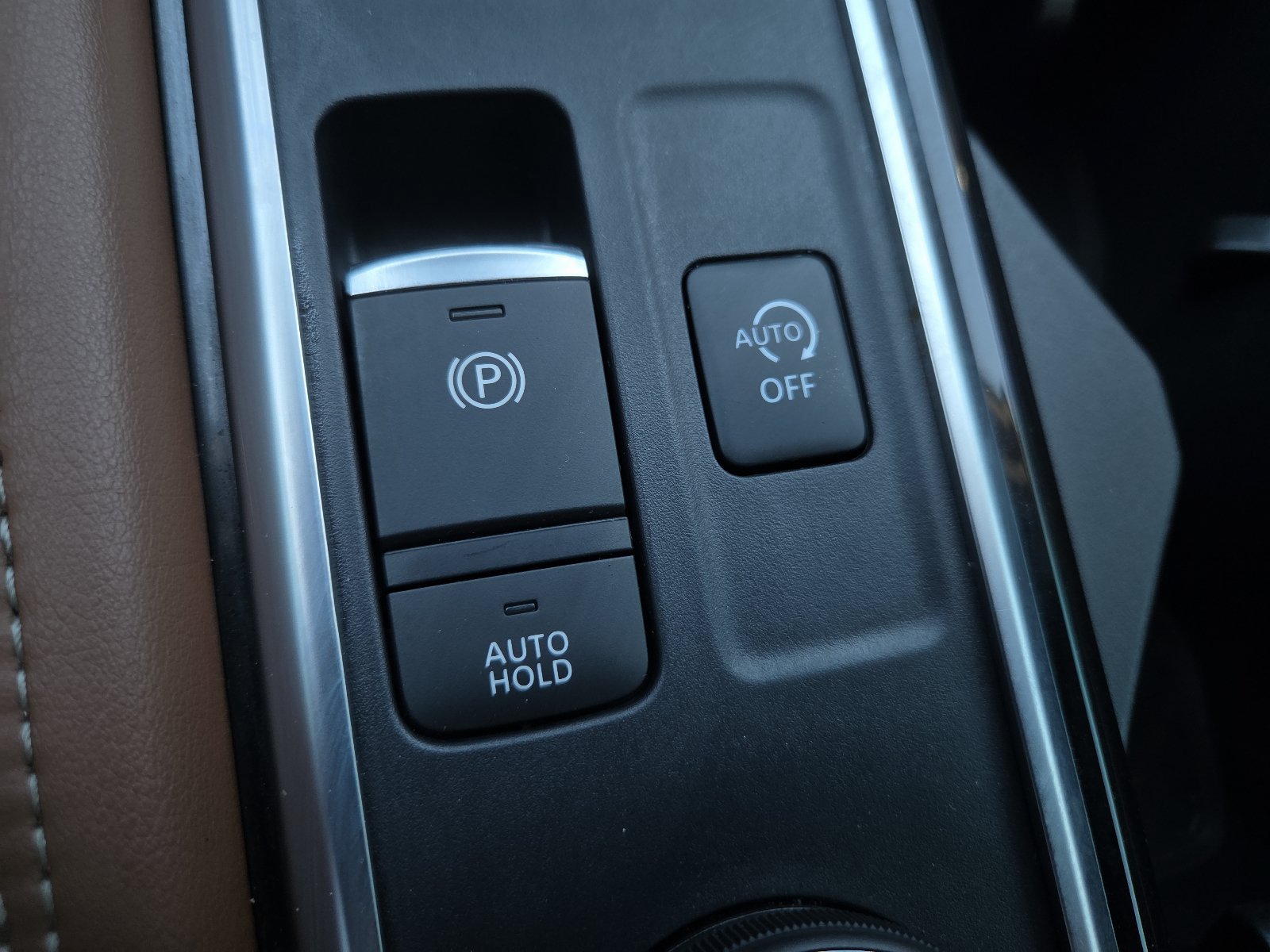 Used 2024 Nissan Pathfinder Platinum w/ Cargo Package AWD/4WD image 21