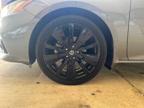 Used 2022 Nissan Altima 2.5 SR w/ Midnight Edition Package FWD image 26
