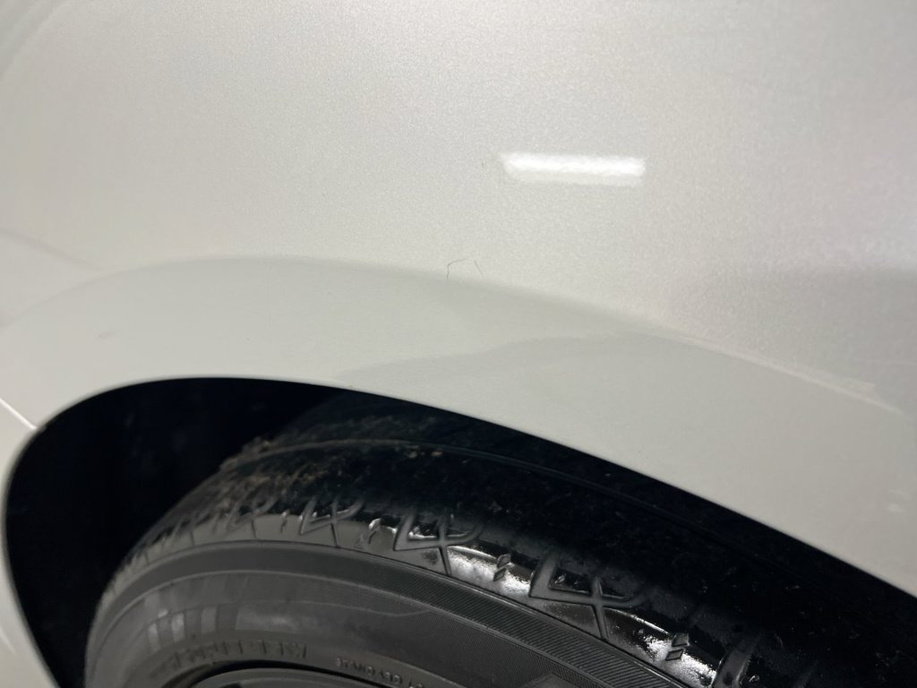 Used 2018 Chevrolet Malibu LT FWD image 30