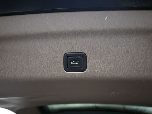 Used 2023 GMC Yukon XL Denali image 48