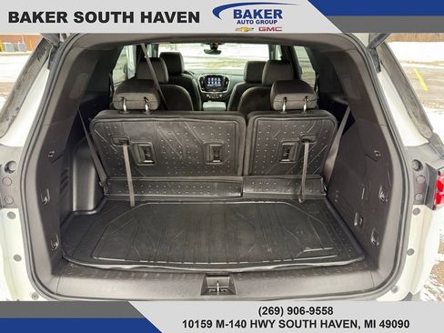 Used 2022 Chevrolet Traverse RS w/ LPO, Floor Liner Package image 9