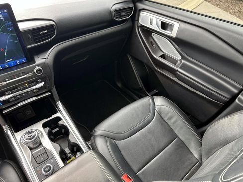 Used 2020 Ford Explorer ST w/ ST High-Performance Pack AWD/4WD image 32
