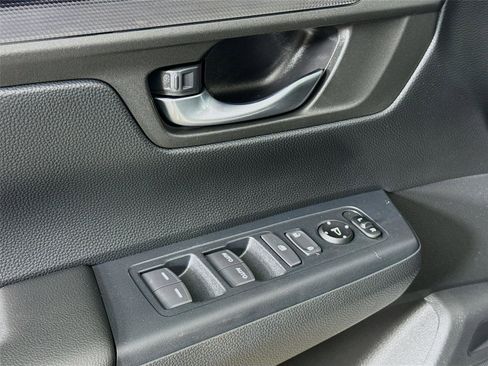 Used 2025 Honda CR-V EX image 17