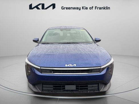 New 2025 Kia K4 LXS image 2