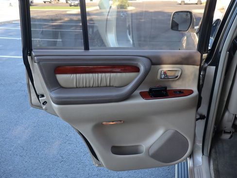 Used 1999 Lexus LX 470 4WD image 27
