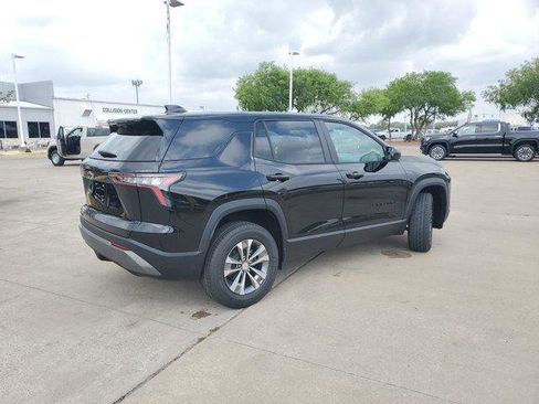 New 2026 Chevrolet Equinox LT w/ Safety and Technology Package FWD image 7