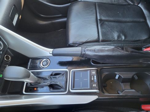 Used 2019 Mitsubishi Eclipse Cross LE image 19