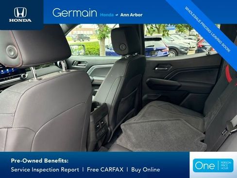 Used 2023 Chevrolet Colorado Z71 w/ Advanced Trailering Package AWD/4WD image 15
