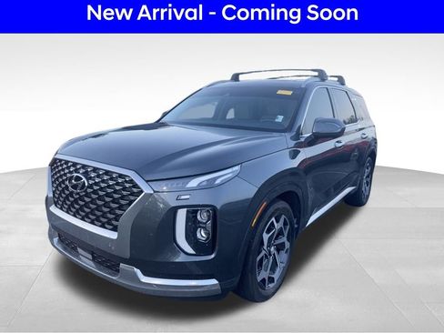 Used 2022 Hyundai Palisade Calligraphy FWD image 2