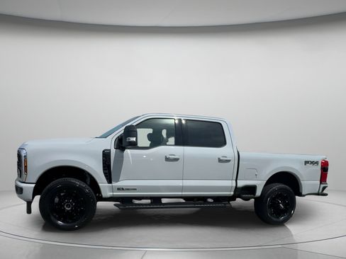 New 2026 Ford F250 Lariat w/ Black Appearance Package image 14