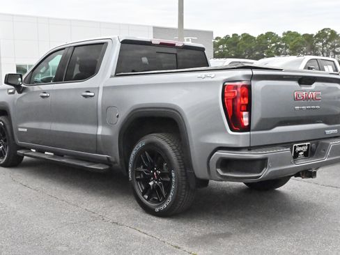 Used 2021 GMC Sierra 1500 Elevation w/ Preferred Package image 11