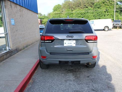 Used 2021 Jeep Grand Cherokee Laredo X RWD image 5